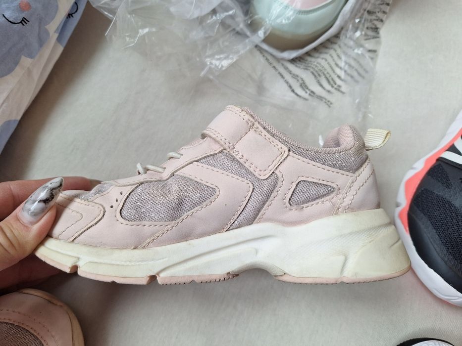 Нови светещи кецове за момиченце, размер 28