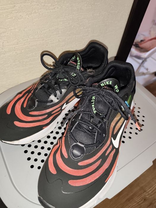 Маратонки Nike Air Max Exosense SE 45.5