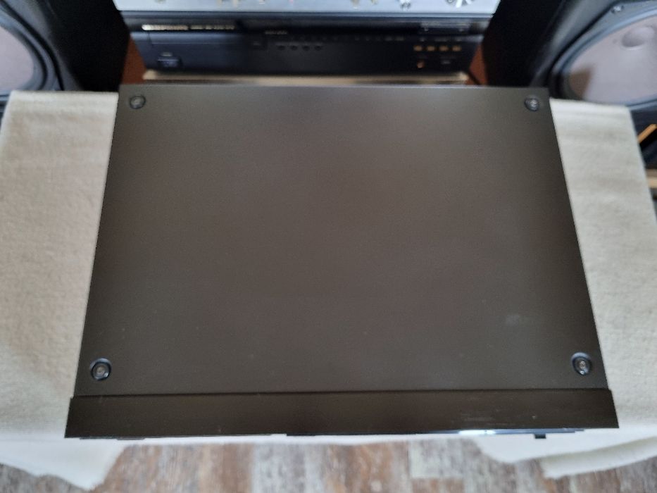 Sony CDP-990. Perfect functional. 18 Bit. Impecabil