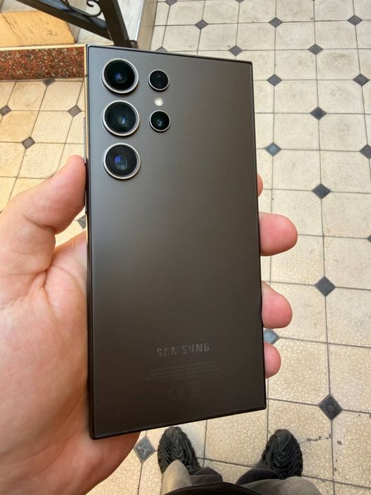 Телефон Samsung Galaxy S24 ultra