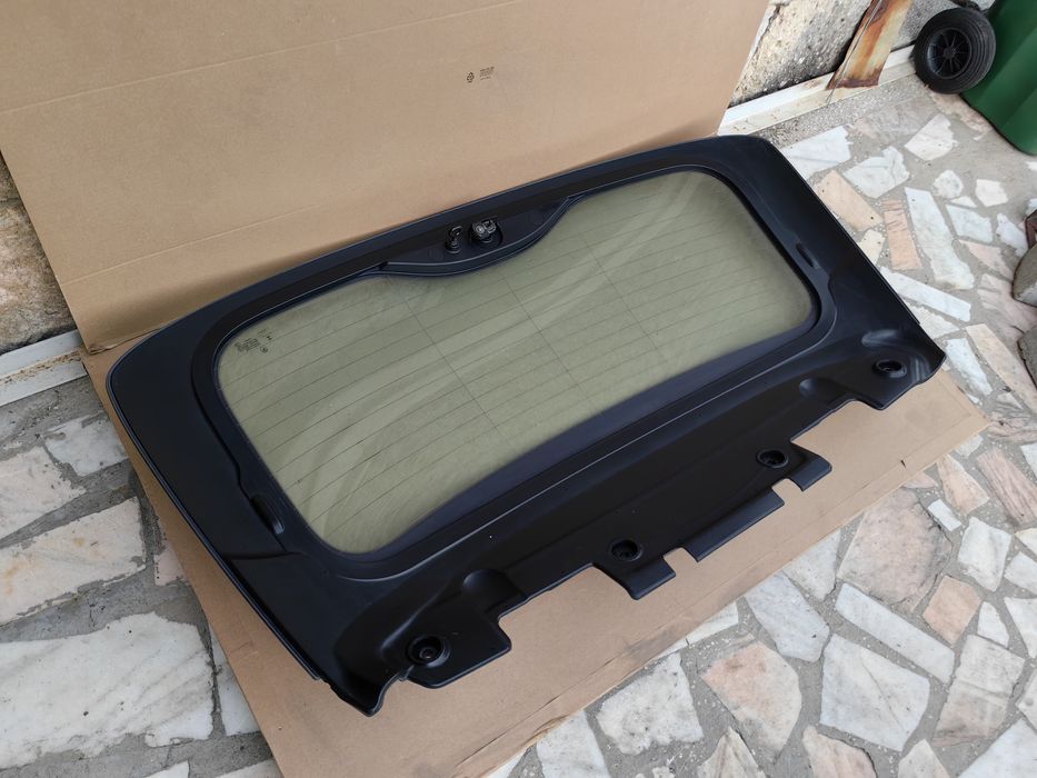 BMW Seria 3 F31 - Luneta Haion, Eleron