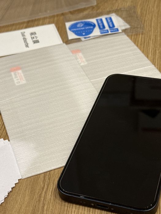 Протектори за iPhone 13 mini-пакет от 2 + екстри