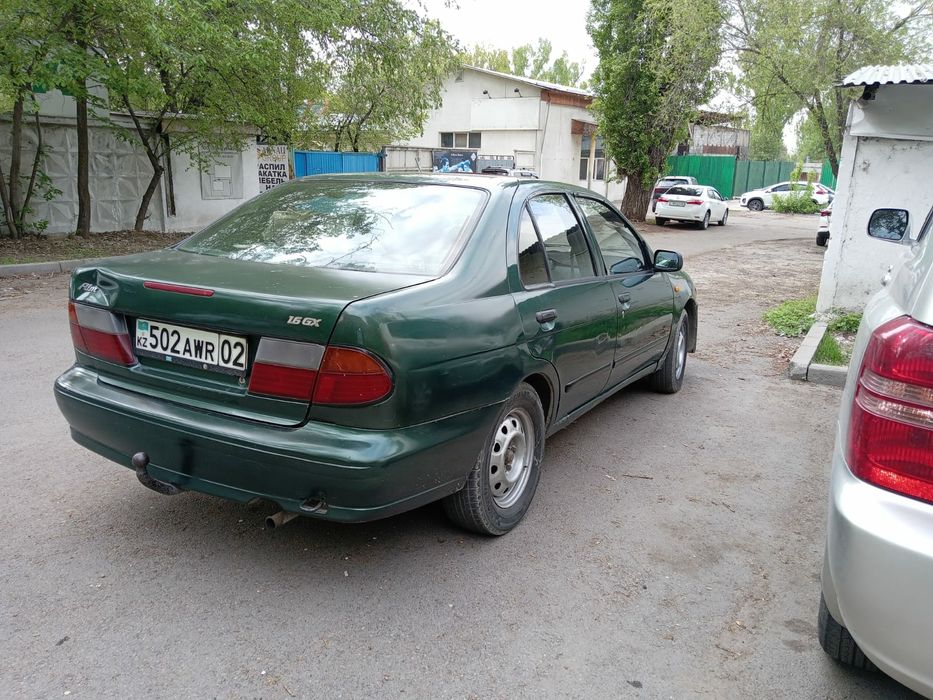 Ниссан Альмера1996