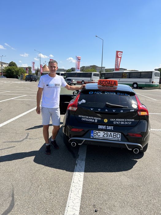 Instructor auto Dragos Blanaru