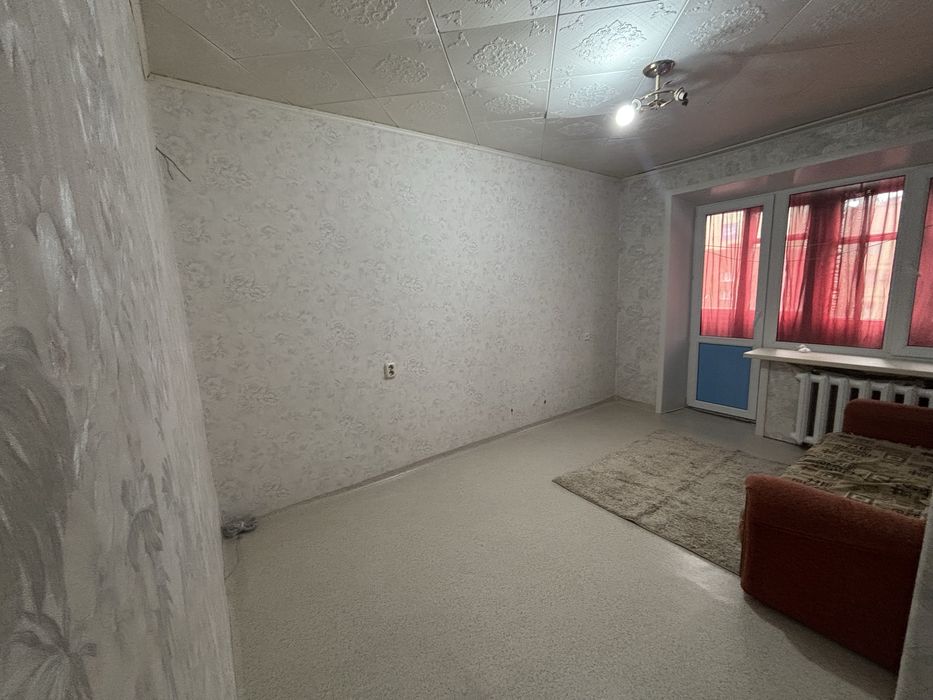 Продам 1 комнатную в малосемейном доме