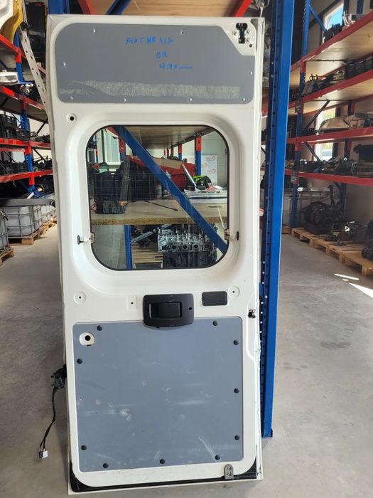 Usi spate model inalt cu tabla sau geam pentru Peugeot boxer / Citroen