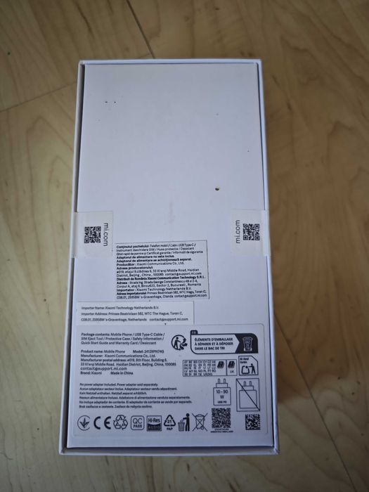 Xiaomi 15 256GB 12GB RAM  Android цвят черен нов запечатан 17 обява