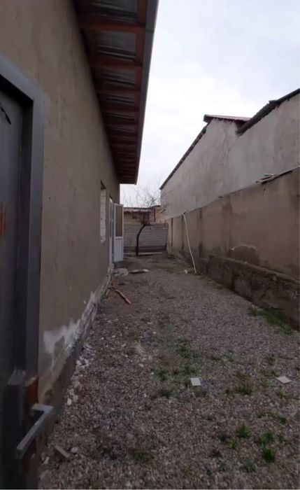 Uy sotladi srochni yangiyolda