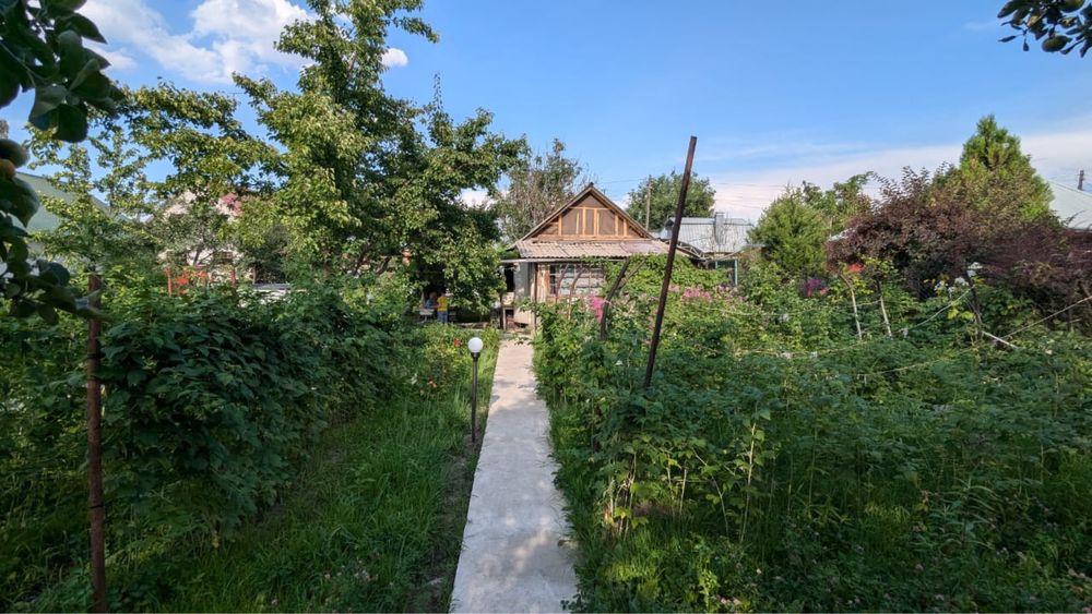 Продам дачу с земельным участком