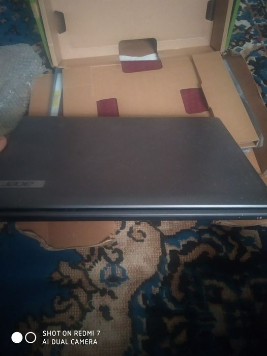 Srochno Notebook Sotiladi!