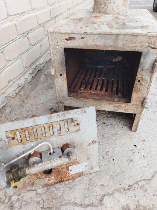 Пеш сатылады газ жанарғысымен.