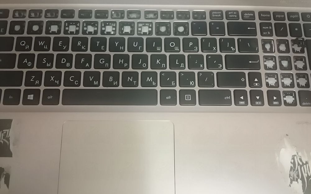 Ноутбук на запчасти