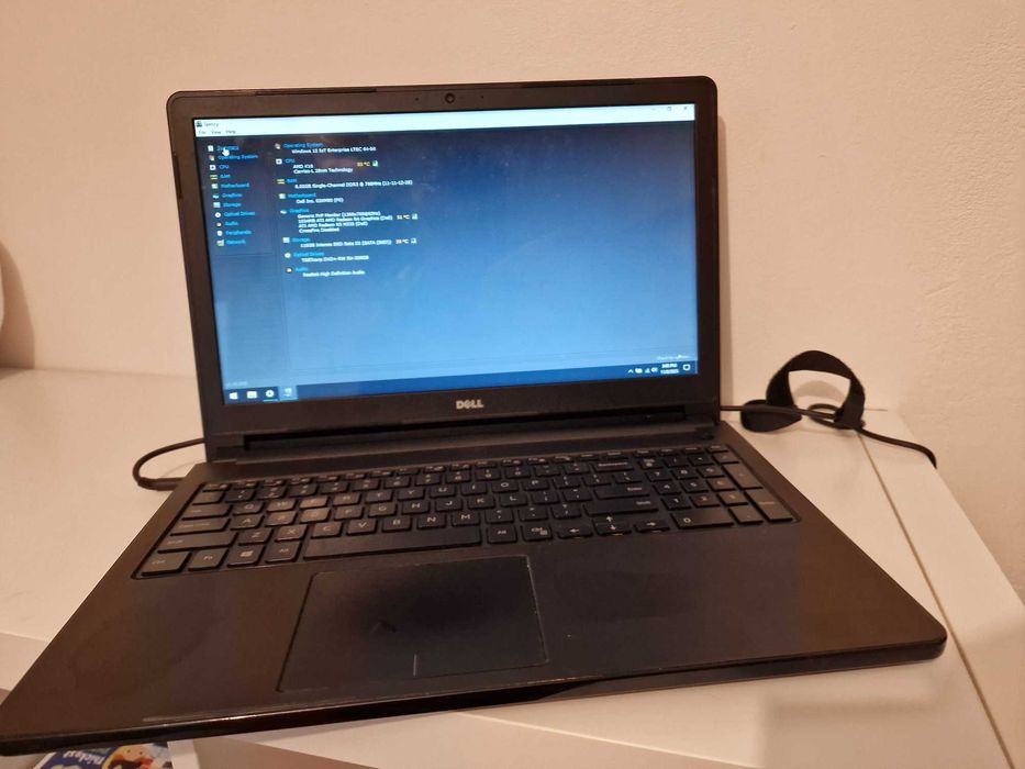 Vand laptop Dell Inspiron