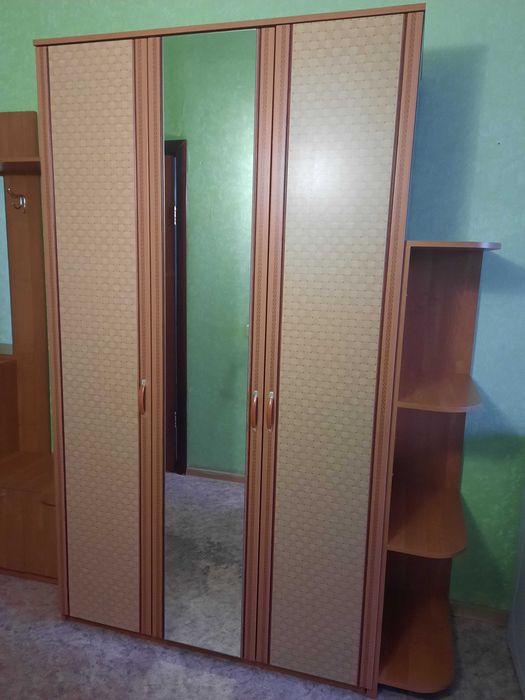 Шкаф  для одежды