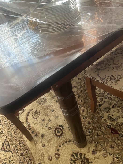 Продам стол со стулями