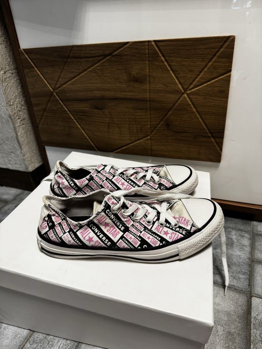 Ниски кецове Converse