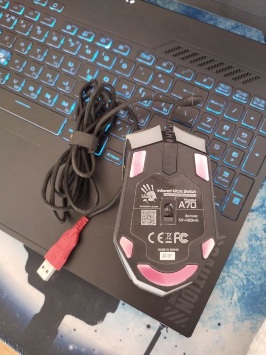 Продам мышку bloody a70