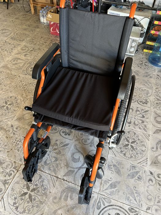 Инвалидная коляска