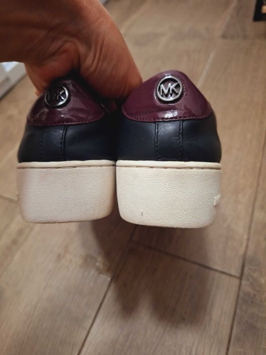Pantofi Michael Kors mărimea 37 purtați dar in stare foarte bună