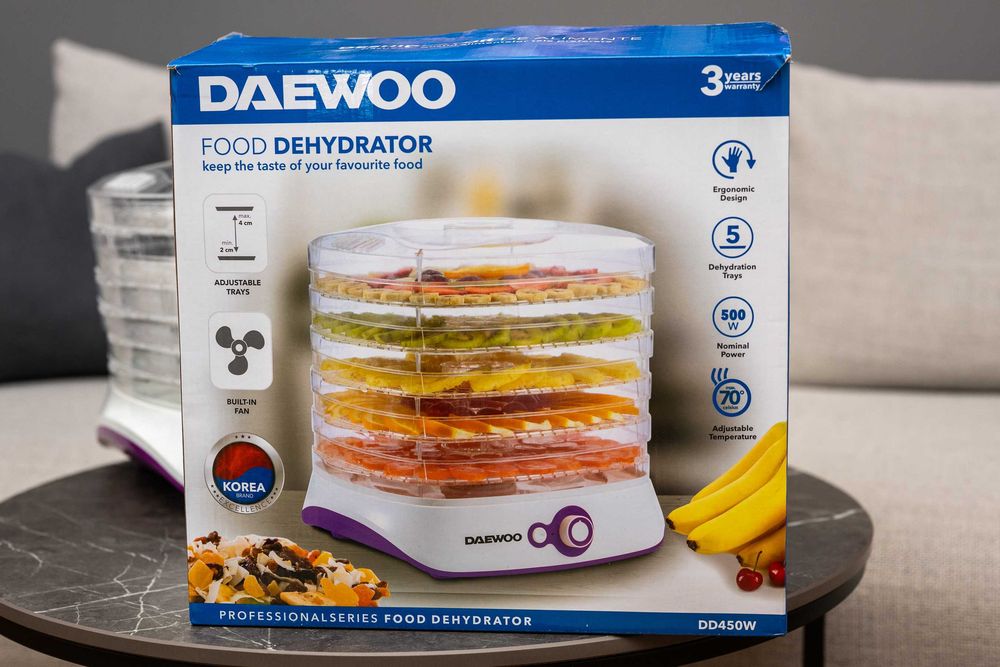Дехидратор за храни Daewoo 500w с 5 тави