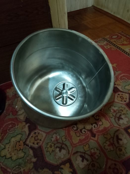 Бак из нержавеющей стали