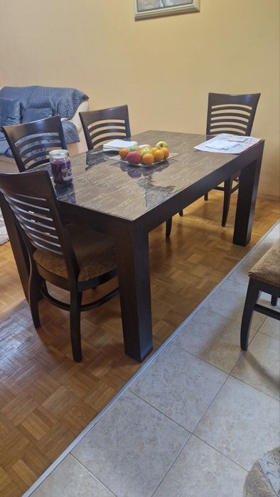 Кухненска маса със столове