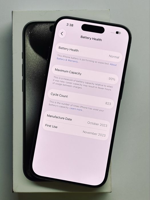 iPhone 15 Pro Titanium 93% battery