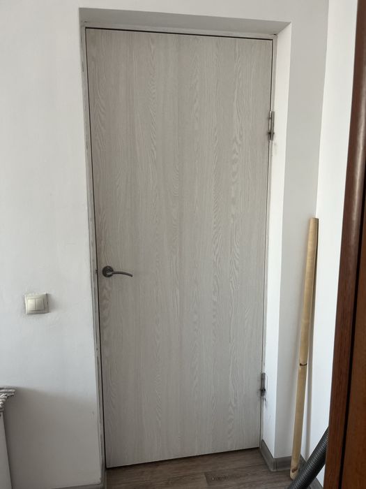 Продам межкомнатные двери