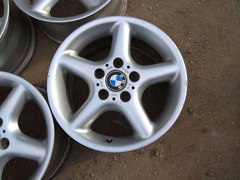 Продам оригинальные легкосплавные диски "Cromodora" на БМВ 3.