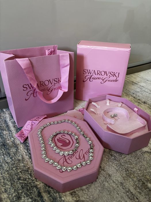 Colier Swarovski Ariana Grande nou