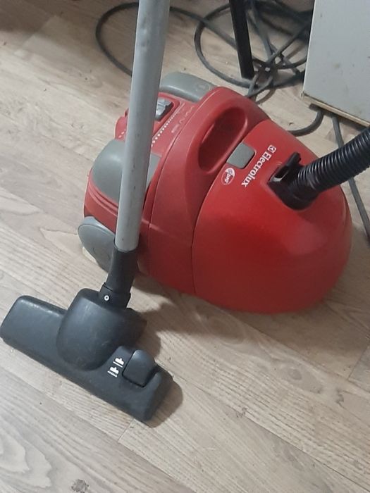 Продам Пылесос.Электролюкс