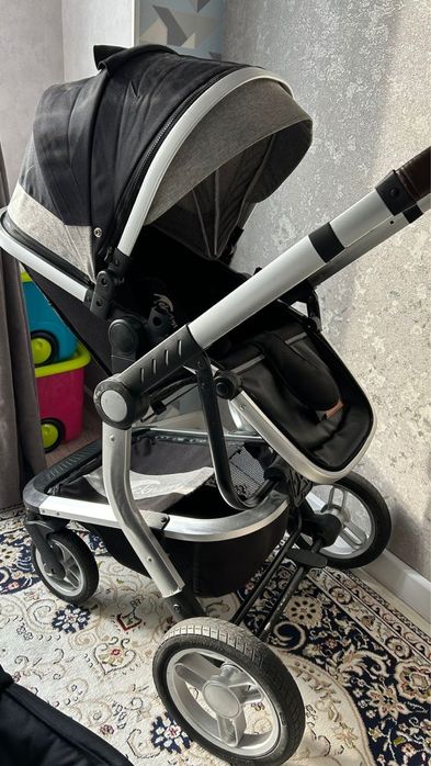 Детская коляска 3в1