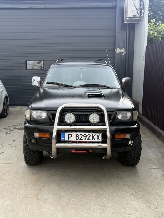 MITSUBISHI Pajero