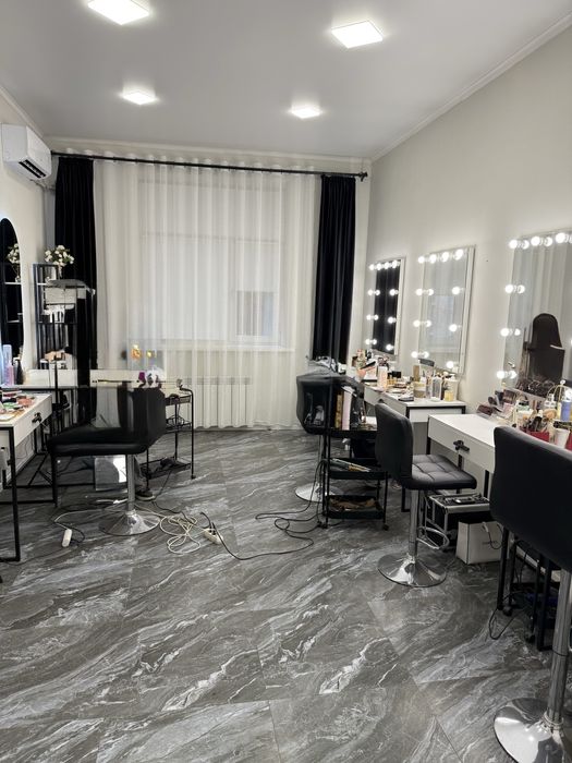 Сдам офис на первом этаже