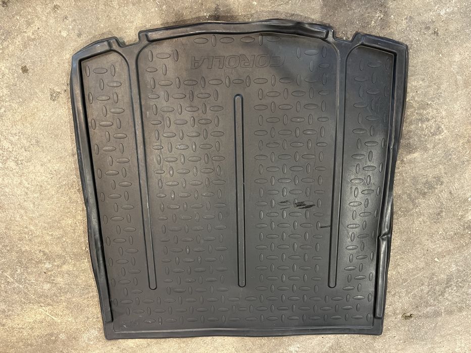 стелка за багажник TOYOTA