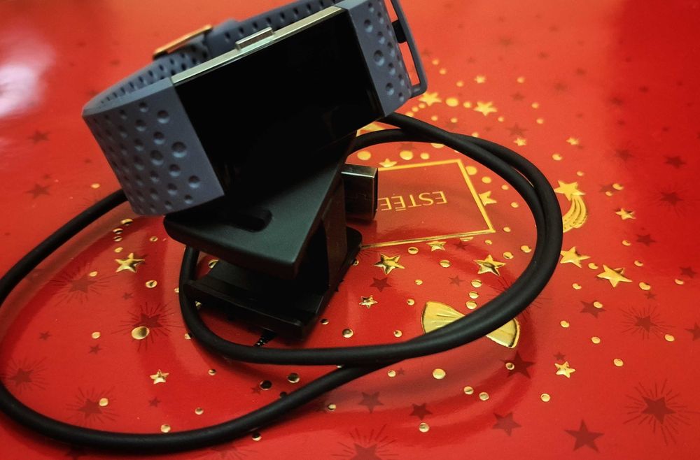 Фитнес гривни Fitbit Charge 2