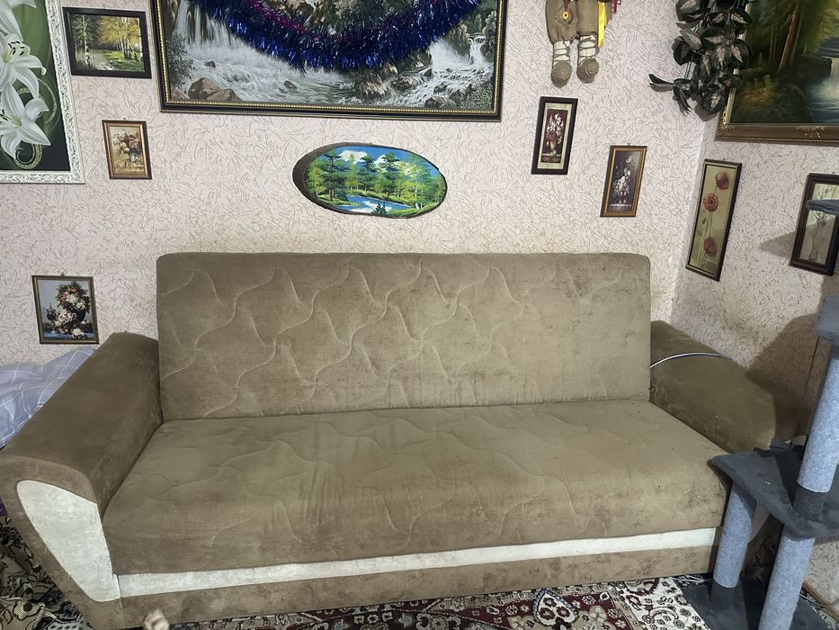 Продам диван в хорошем состоянии
