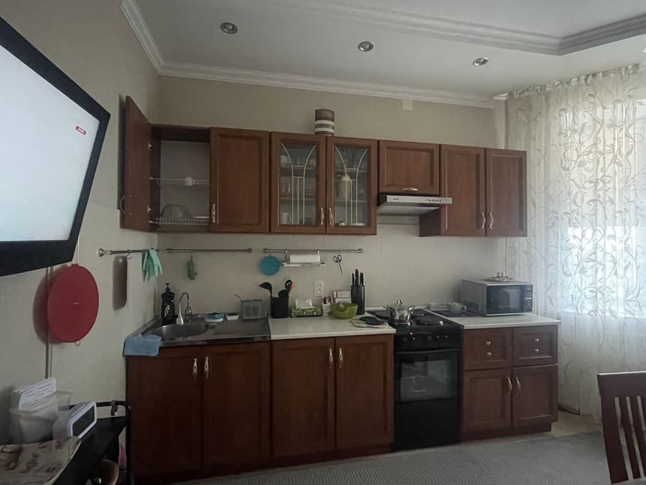 Продается кухня кухонный гарнитур