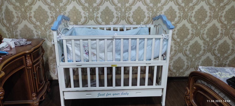 Detskiy Krovat va shkaf