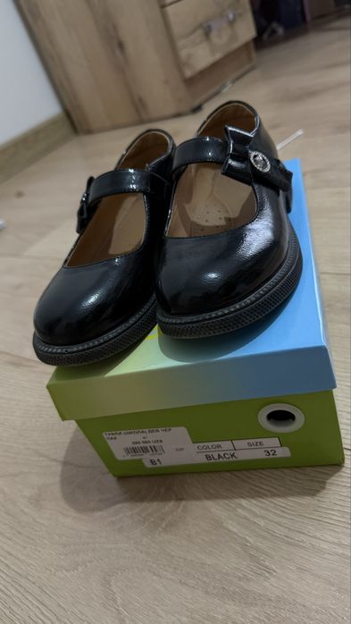 Туфли на девочку