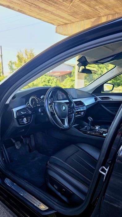 Vand Bmw G30 2017 înmatriculat recent