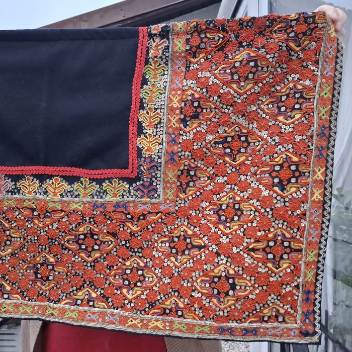 Fotă veche, de colecție, raritate , costum tradițional