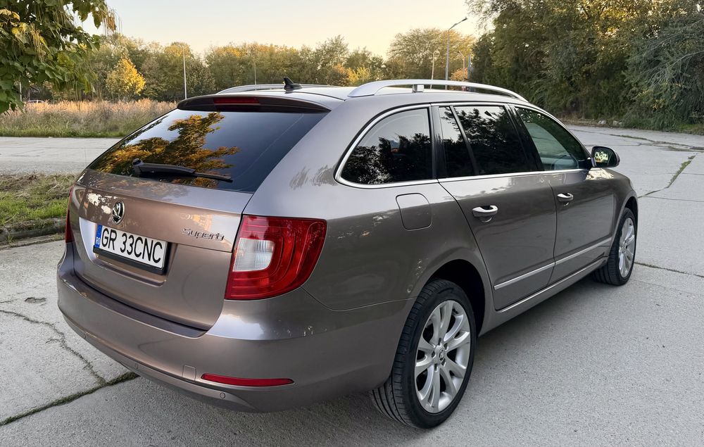 SKODA Superb 2012 — imagine 5