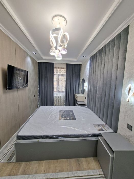 Чилонзор 19 2.3/1/4 сотилади