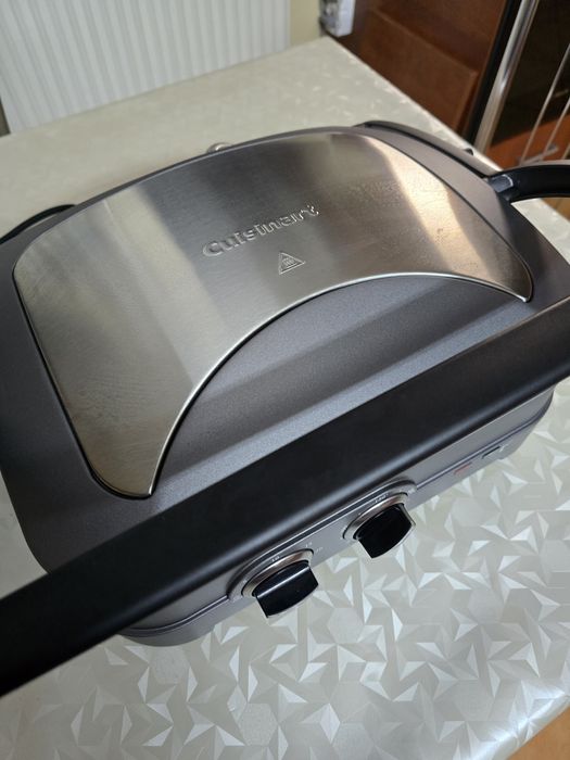 Gratar electric Cuisinart GR47E (1600W, 240°C, plăci de aluminiu)