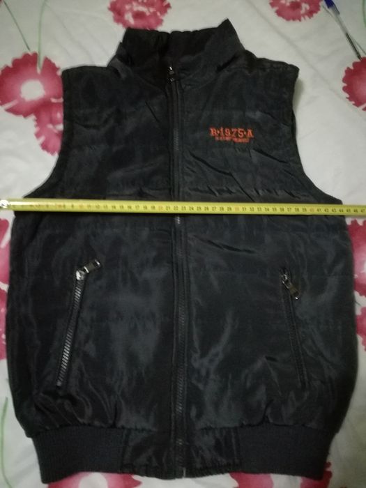 Елеци     плътни и по -тънки