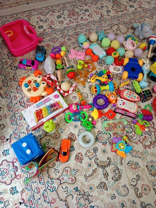 Продам детские игрушки