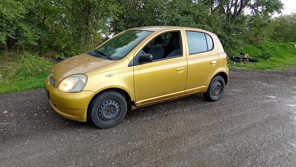 Тойота Ярис На части 1.0 бензин Touota Yaris