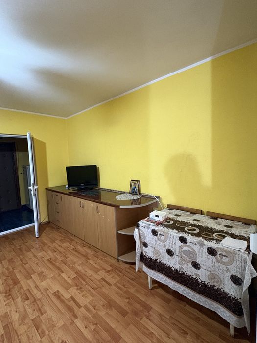 Apartament modern cu o cameră – Spațios și Inteligent Compartimentat