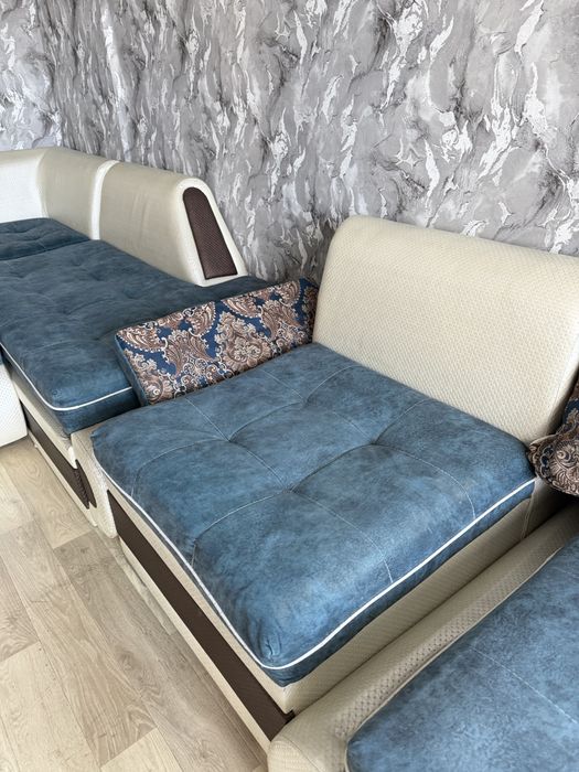 Диван для гостинной